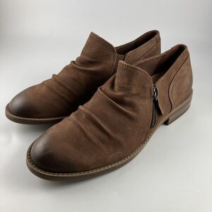 Clarks Women's Camzin Pace Taupe Nubuck Size 10 m